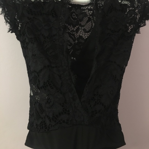 Lacy party bodysuit (top) with low v-cut front and open back - Picture 5 of 6